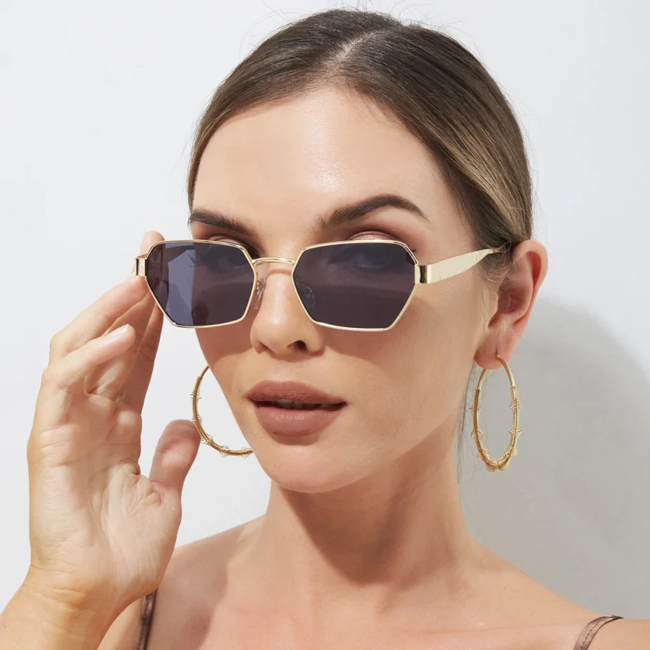 Cool Gold Frame Sunglasses for Women – Sleek & Stylish Dark Lens Shades