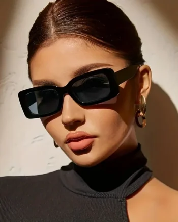 Midnight Frame – Bold Black Rectangular Sunglasses for Women